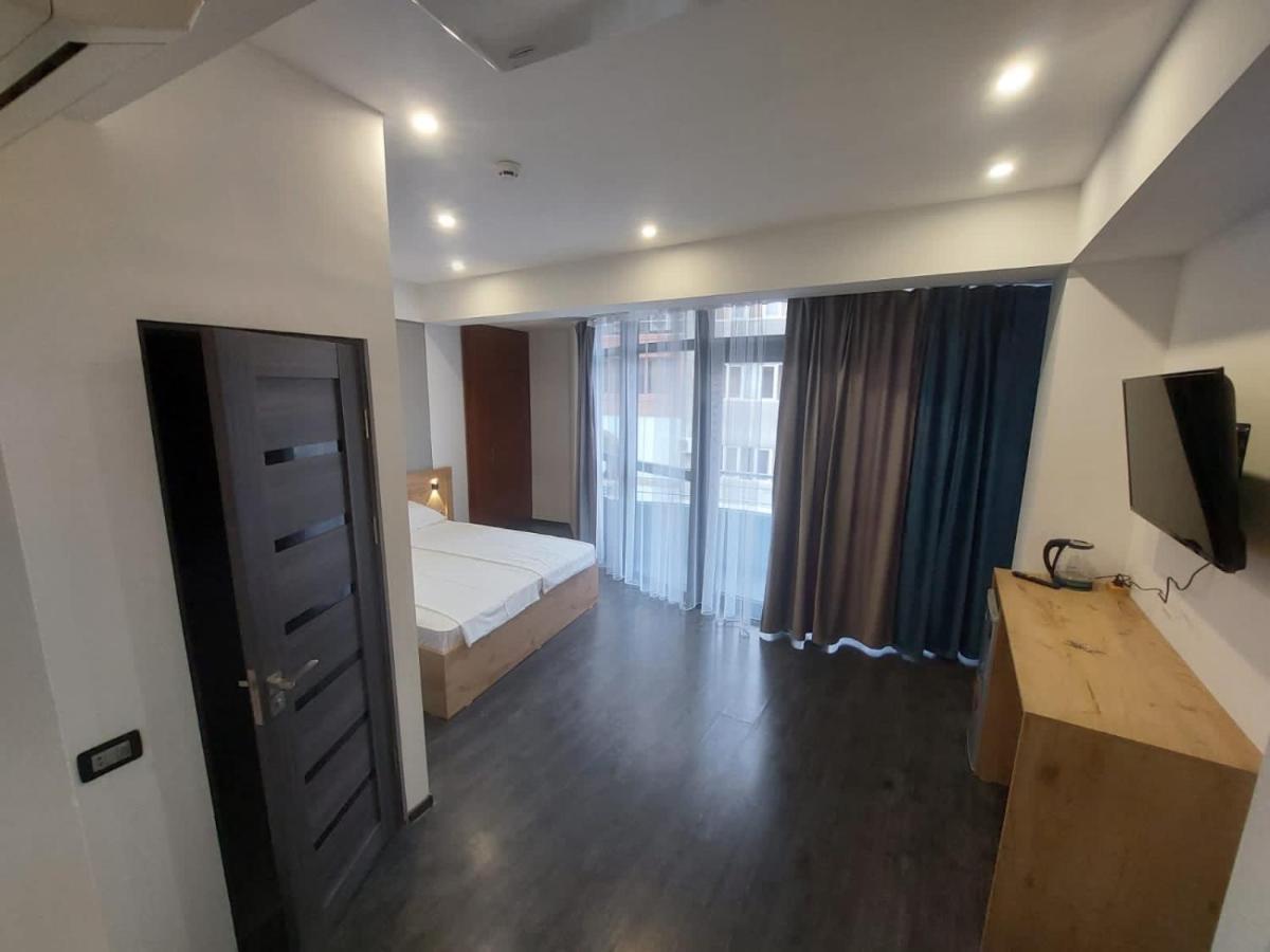 Friendly Hotel Erevan Exterior foto