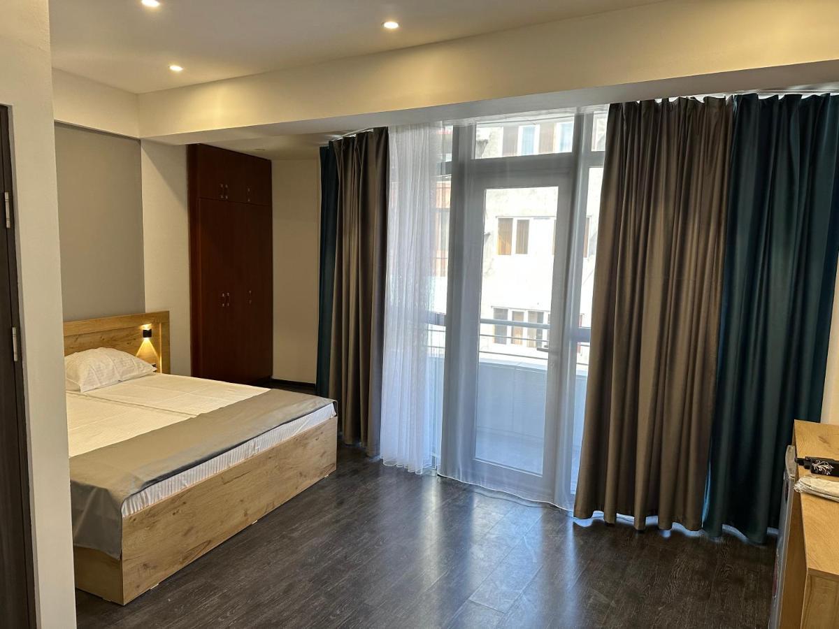 Friendly Hotel Erevan Exterior foto
