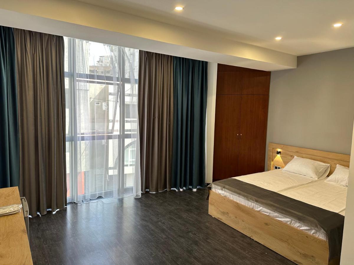 Friendly Hotel Erevan Exterior foto