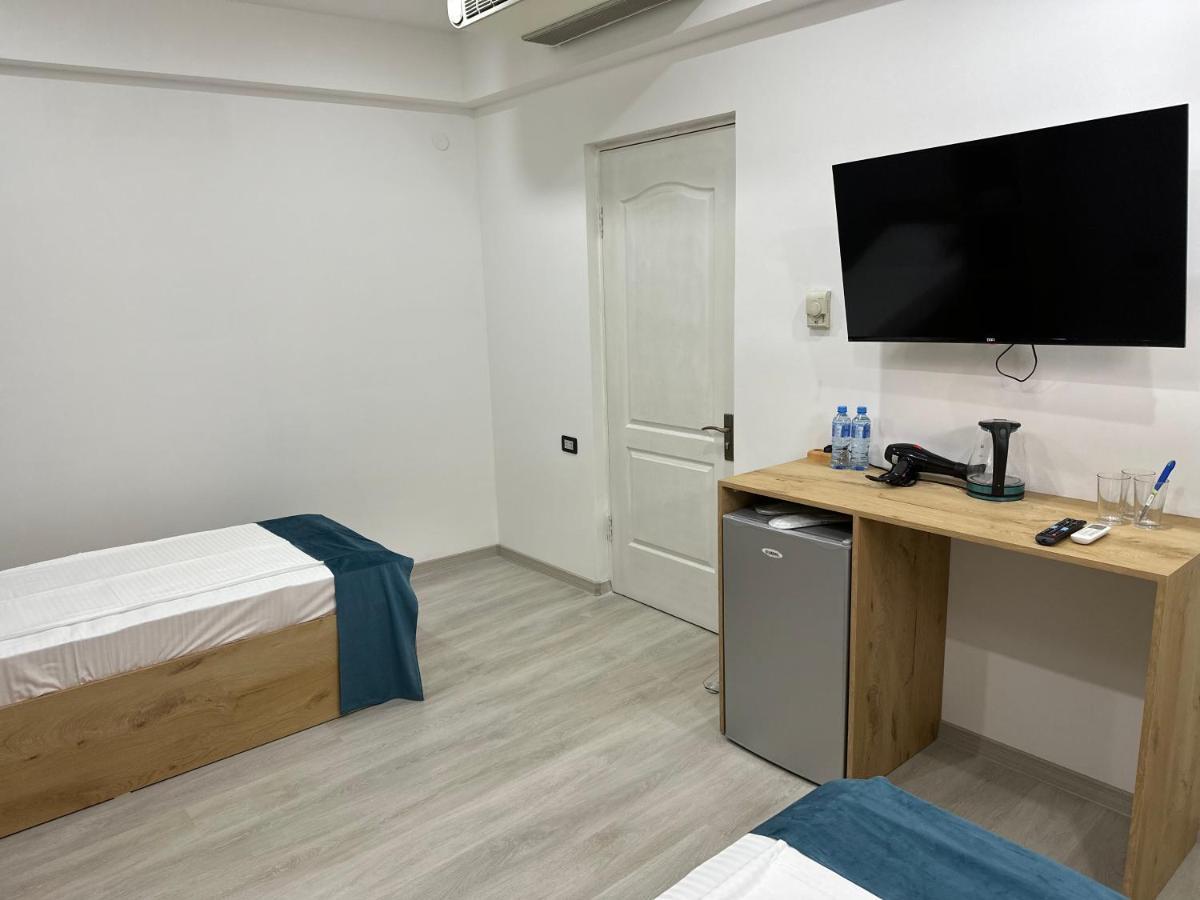 Friendly Hotel Erevan Exterior foto