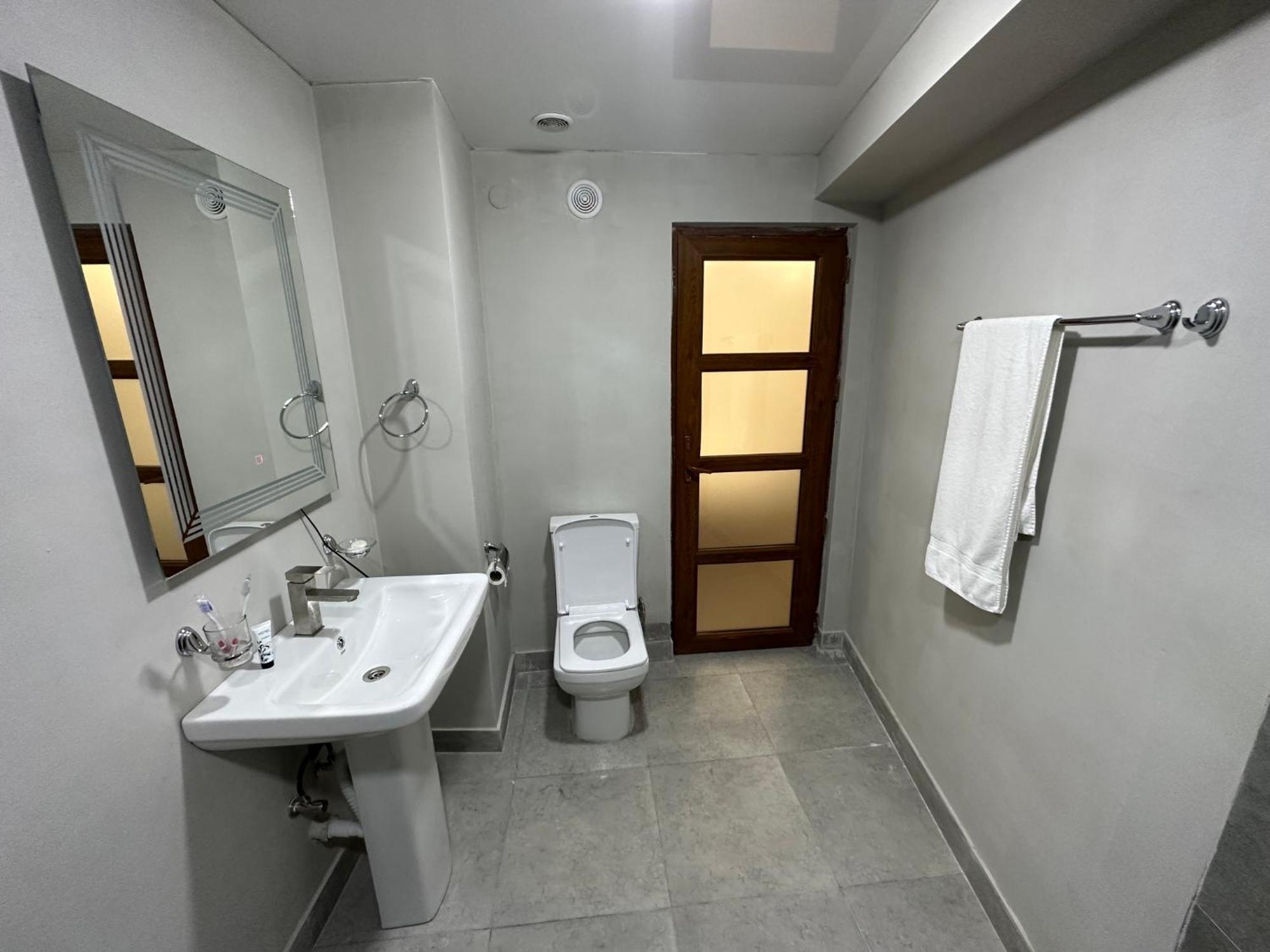 Friendly Hotel Erevan Exterior foto